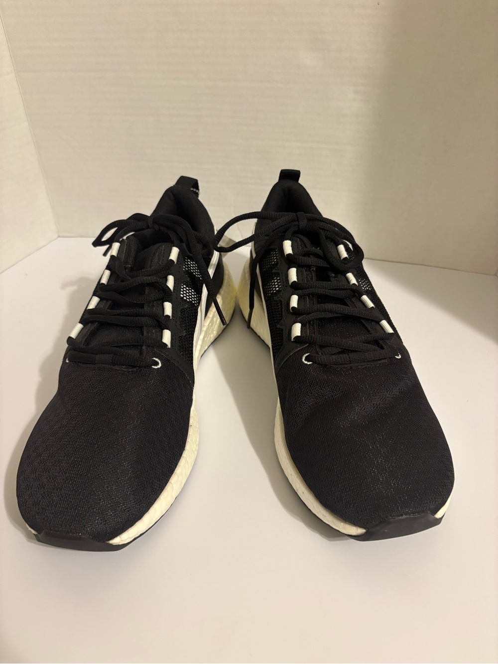 Puma Men's NRGY Neko TurboSoft Foam Black/White Athletic Sneakers Sz 9.5 NWT
